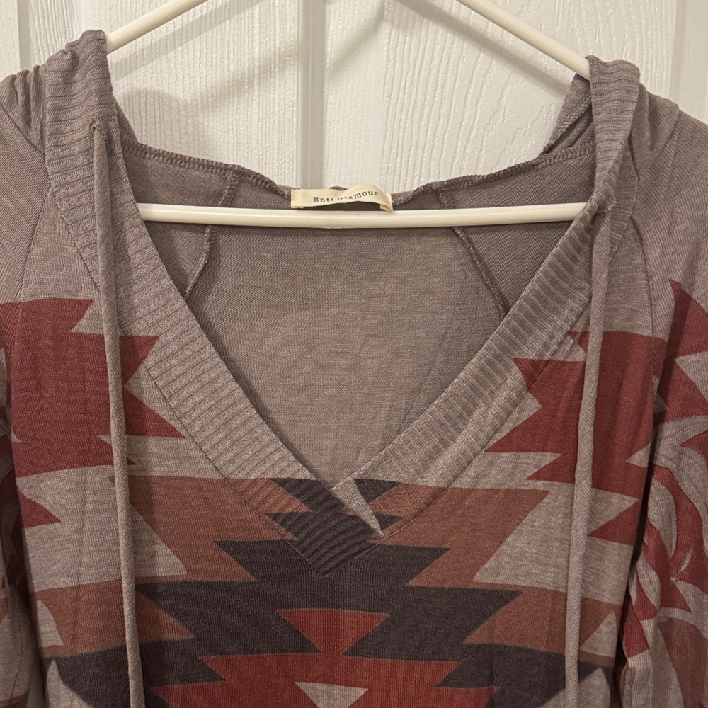 Pink Lily Brown and Red Geometric Hoodie - Picture 3 of 6